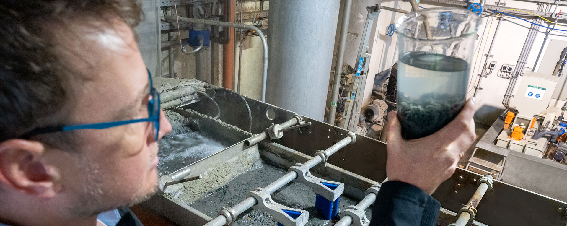 Schlammbehandlung auf einer industriellen Kläranlage