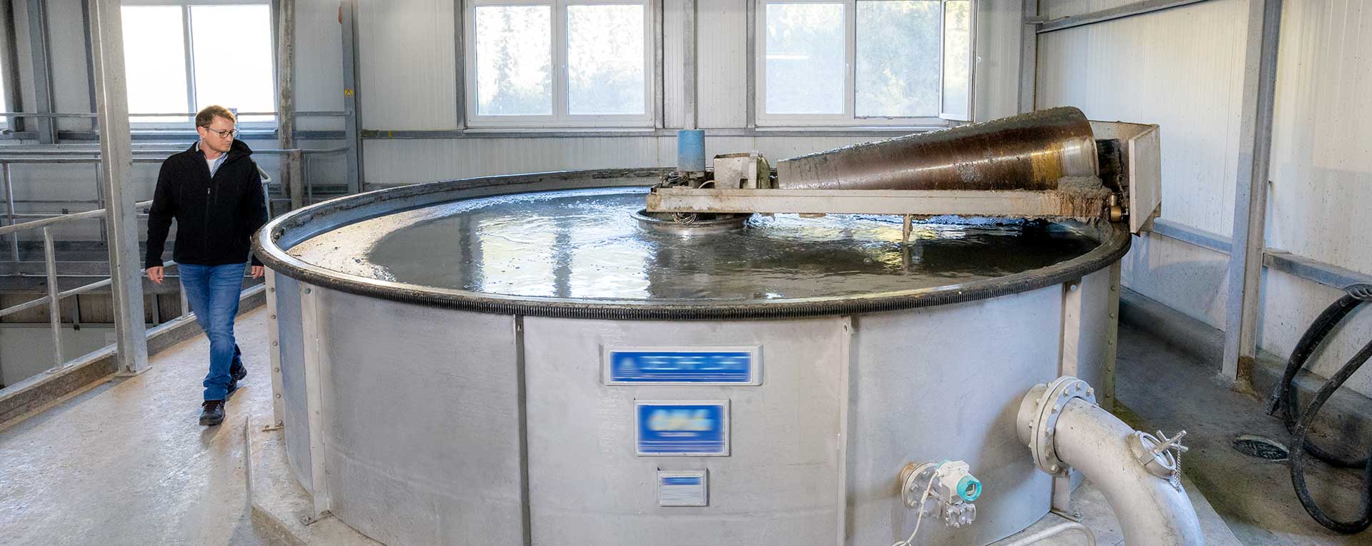 Flotation auf einer industriellen Kläranlage